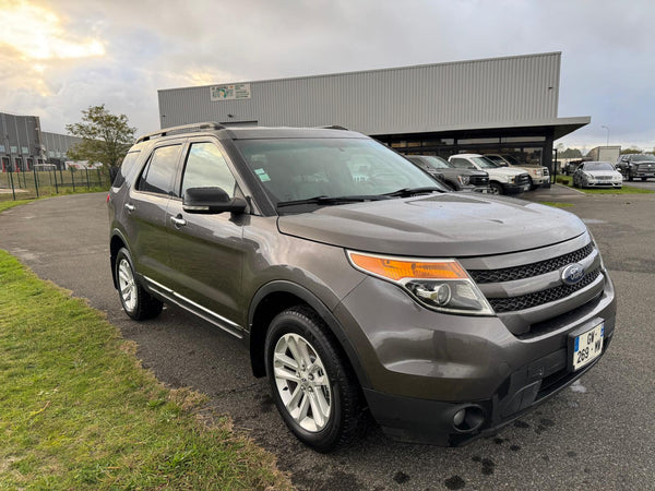 STOCK 102 - 2015 FORD EXPLORER XLT VP 6 PLACES