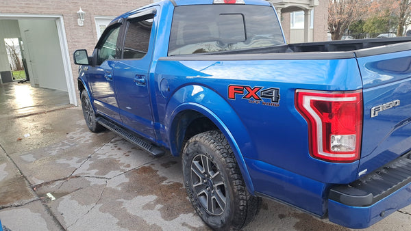 STOCK 137 - 2016 Ford F150 SUPER CREW FX4  BENNE COURTE- A VENIR FIN JANVIER 2025