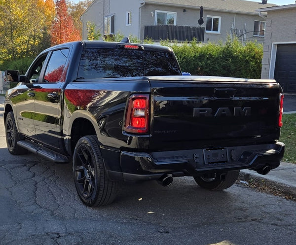 STOCK 136 - 2025 Dodge Ram 1500 NIGHT EDITION sport  - VERSION HAUT DE GAMME