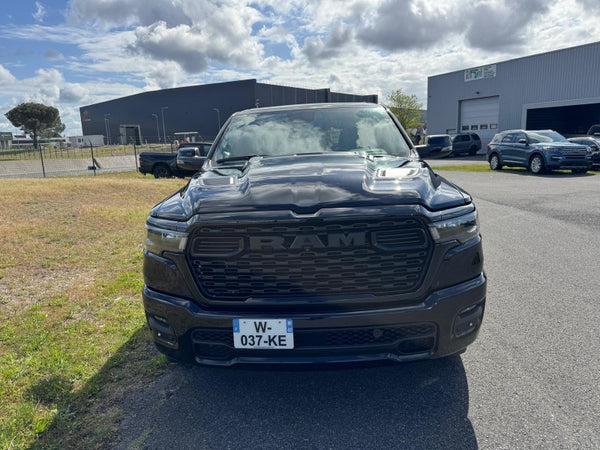 STOCK 136 - 2025 Dodge Ram 1500 NIGHT EDITION sport  - VERSION HAUT DE GAMME
