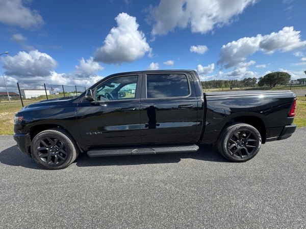 STOCK 136 - 2025 Dodge Ram 1500 NIGHT EDITION sport  - VERSION HAUT DE GAMME