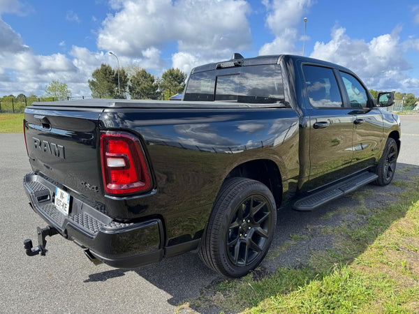 STOCK 136 - 2025 Dodge Ram 1500 NIGHT EDITION sport  - VERSION HAUT DE GAMME
