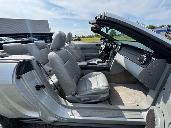 STOCK 149 - 2006 FORD MUSTANG CABRIOLET