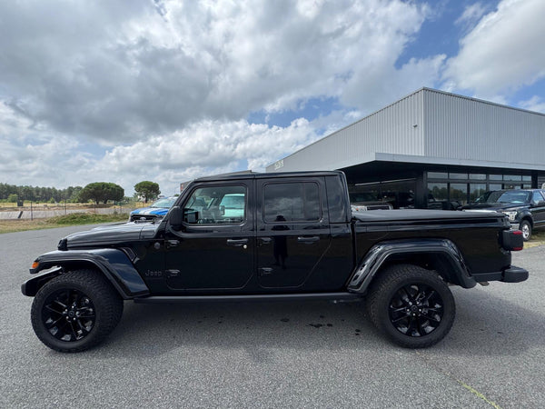 STOCK 142 - 2024 JEEP GLADIATOR NIGHT HAWK EDITION