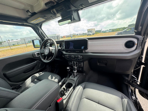 STOCK 142 - 2024 JEEP GLADIATOR NIGHT HAWK EDITION