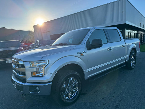 STOCK 157 - 2017 F150 XLT 4X4 V6 3.5L FlexFuel Benne courte