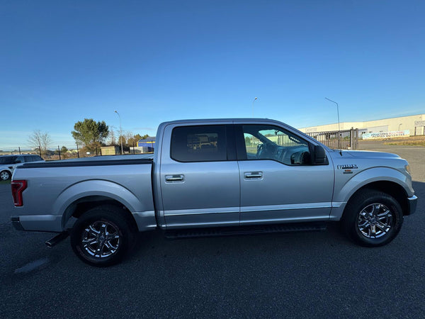 STOCK 157 - 2017 F150 XLT 4X4 V6 3.5L FlexFuel Benne courte