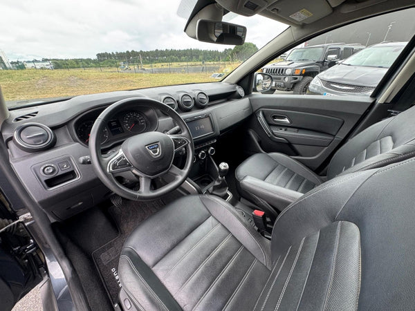 STOCK 172 - 2018 DACIA DUSTER BLUE PRESTIGE