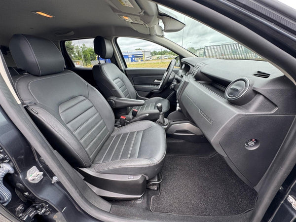 STOCK 172 - 2018 DACIA DUSTER BLUE PRESTIGE