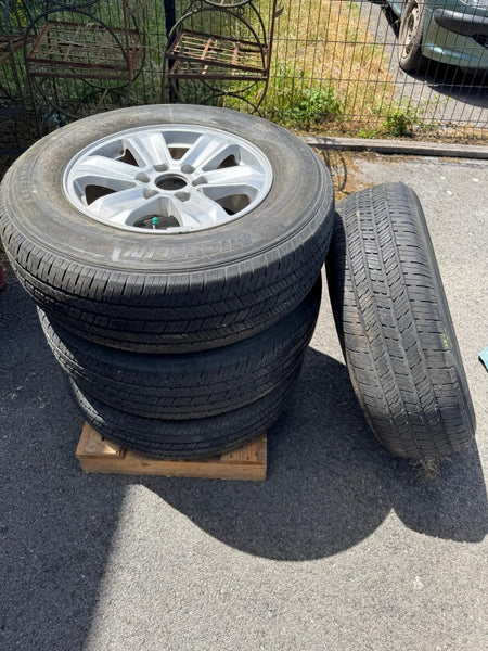 4 roues complètes 17" RTX pour FORD F150 2009-2024