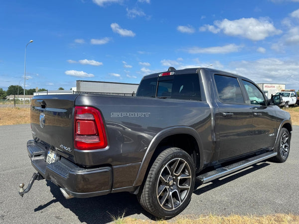2011 DODGE RAM 1500 LARAMIE SPORT CREWCAB