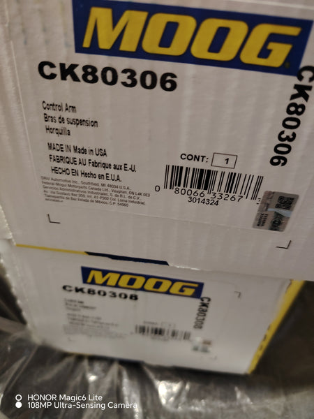 Bras de suspension complets avec rotule + silentblocs Neufs MOOG ES80306/ES80308